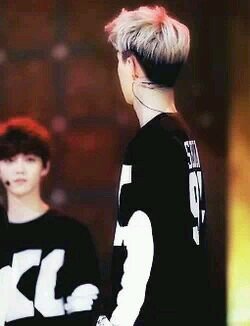 I'AM....#kpopers#unnie/noona#exotics#hunhan shippers#malaysia#please follow me and i will follow u back#kpop haters not allowed...annyeong..ツ