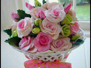 lukin gentle simple bt hustlin 4a beta future God pls help me YMC.