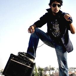 1DanishSiddiqui's profile picture. Singer, Composer, Lyricsist