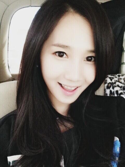 Offering tea since 920926. Turns into a goddess vampire named Marie at night.