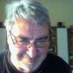 Periodista, viajero, enamorado de África, experto en Comunicación y Cooperación para el Desarrollo. Descreído, optimista, amigo, romántico y soñador.