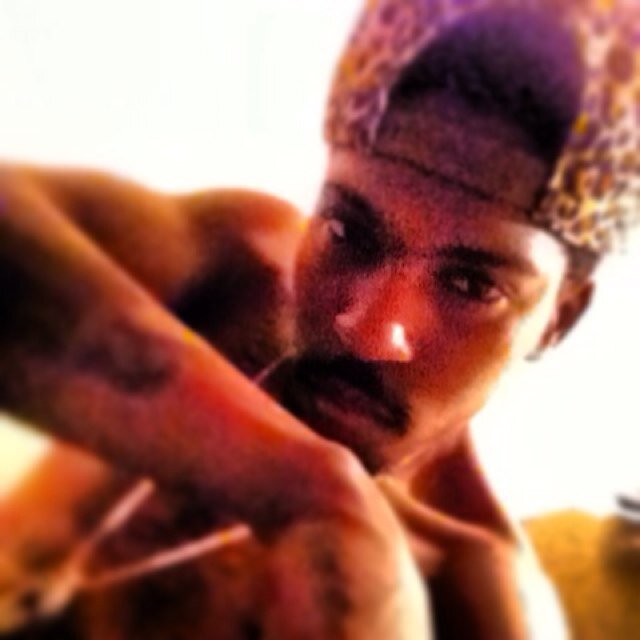 This is HandsomeArrogance at its best .... IG: inHennyiTrust™