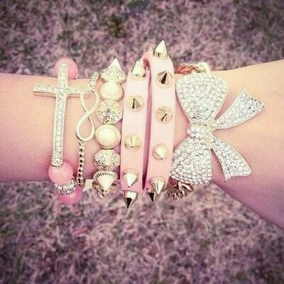 beingteenish07's profile picture. Life isn't about waiting. It's about taking risks, especially
when it comes to following your dreams.♥
© Original & Official  Teen Posts ;)