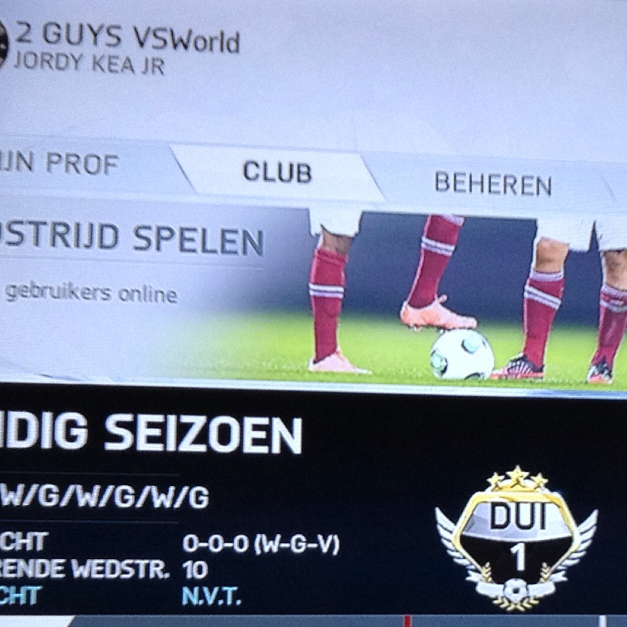 PSV, M4, sint-joris college  xbox: J0RDY98 voetbal, tennis  :) :) :)