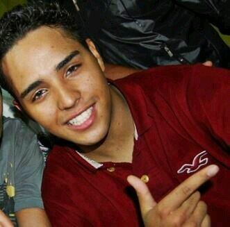 Adoro funk, principalmente o Mc Daleste.