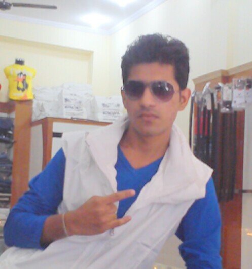 nitinadlakha17's profile picture. 