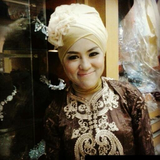 I'm an ordinary girl with extraordinary life !Welcome to my unpredictable world :D
Love Allah, family, best friends, and love my beloved one @Ipal_Miansyah