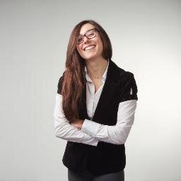 Giornalista in progress, cerco di colorare il mondo a colpi di penna! E se l'inchiostro finisce c'è sempre la macchina fotografica: perchè sognare è un'arte.