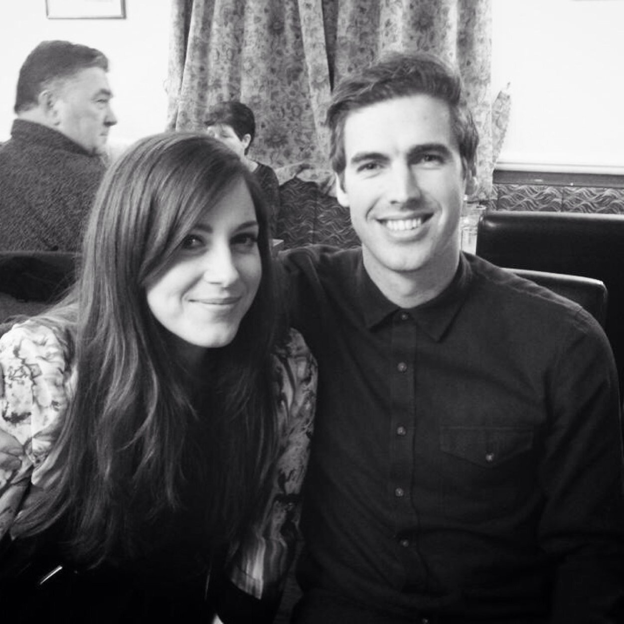 loz89's profile picture. I don't see what anyone can see in anyone else but you