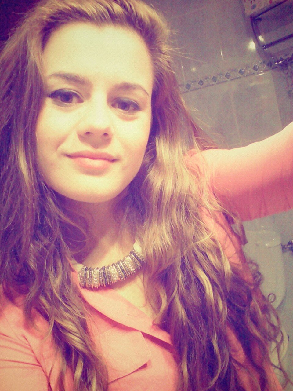 18. Universitaria, ADE :). La felicidad es la clave. Amor vincit omnia. Con la sonrisa siempre dibujada :)