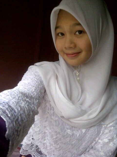 vinalestari78's profile picture. 11-Februari-1998 ||♥ My Family | ♥Shah Rukh Khan |♥ Pinky holic | Abi Mushiy @icezncuz_ ♥ (˘⌣˘)