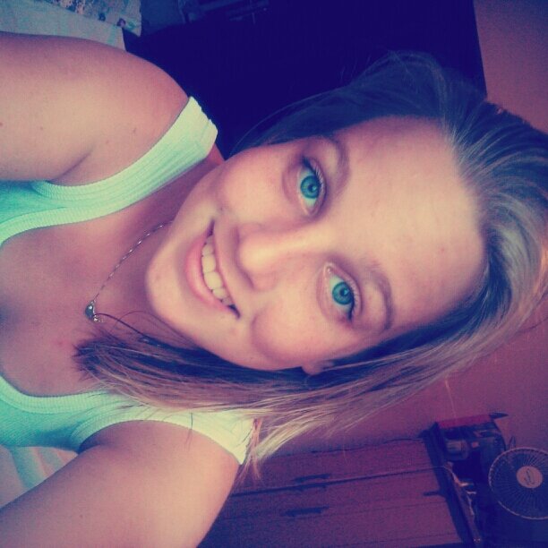 masspoxajana's profile picture. Você nunca será bom o suficiente para todos, mas sempre será perfeito para aquela pessoa que te merece.