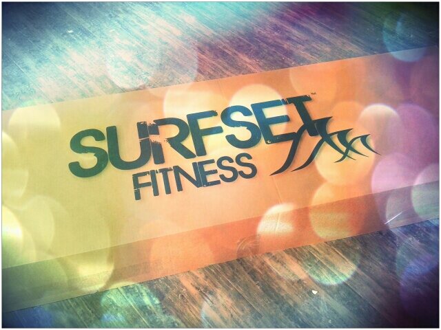 surfsetquebec's profile picture. Studio d'entrainement unique sur planches de surf dans un décor d'inspiration hawaiienne.