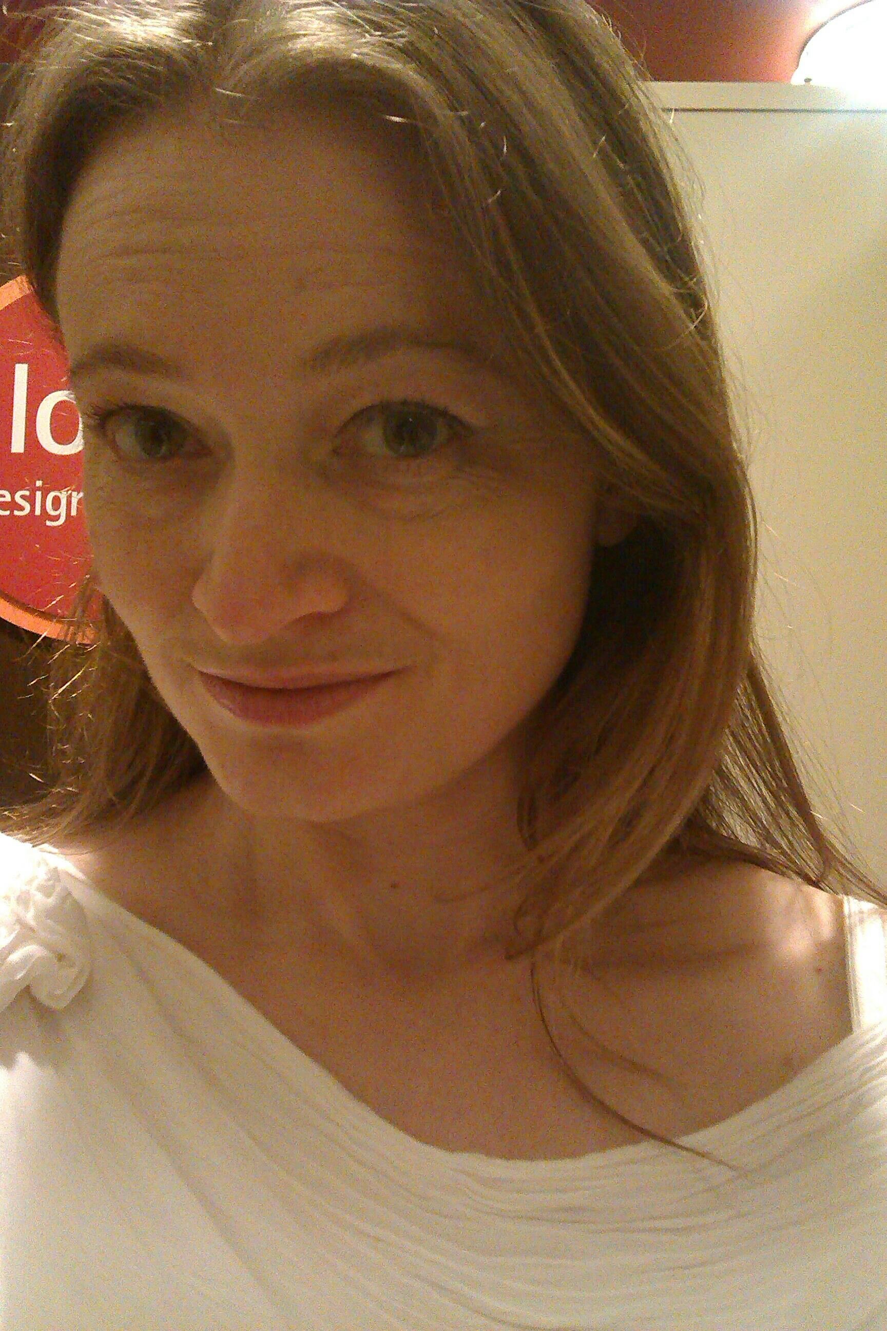 If you can fill the unforgiving minute with 60 seconds worth of distance shopping.   49, enjoys swimming, socialising and mis-quoting Kipling.