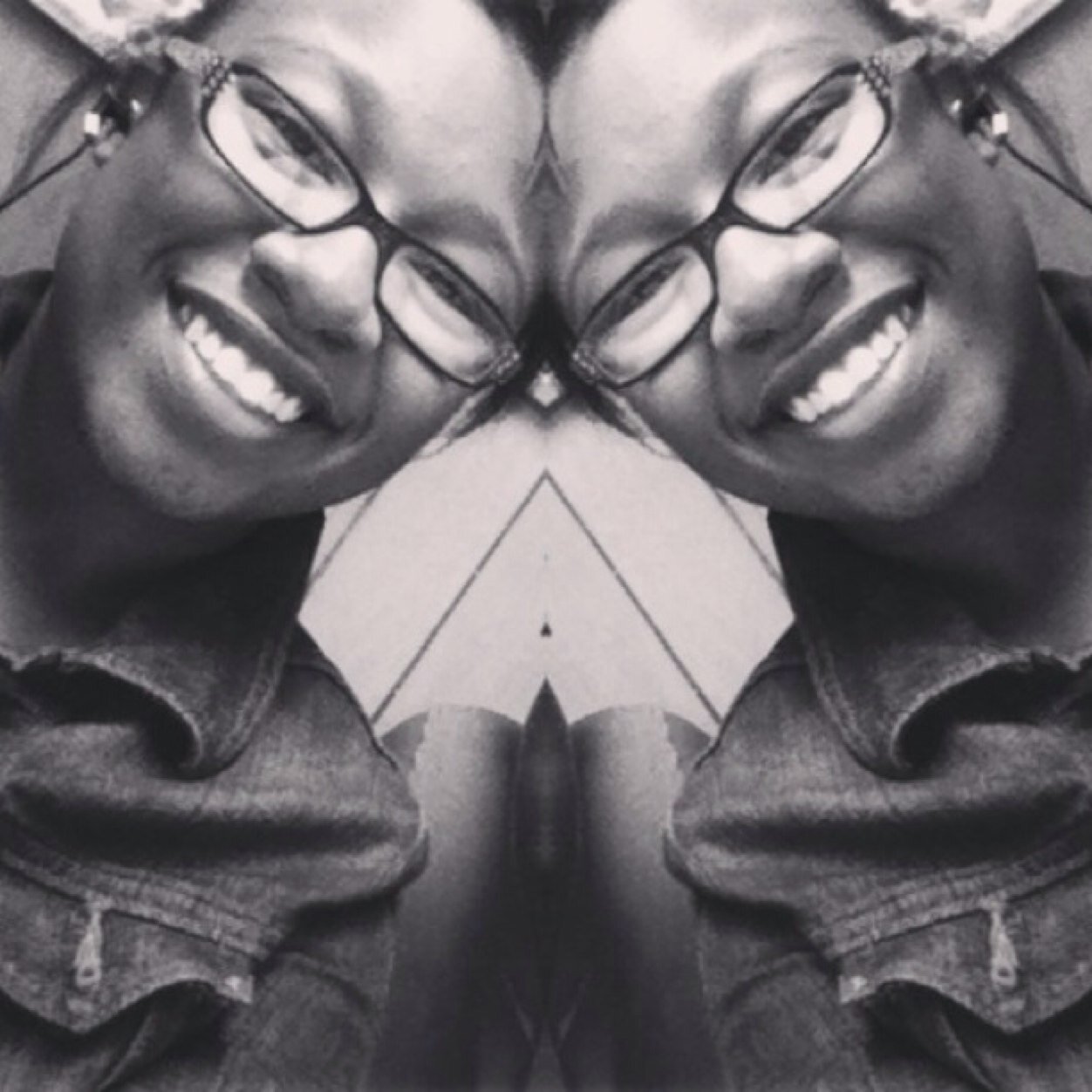 I'm Pretty But Im not Beautiful I sin but im not the devil I'm good but I'm not an angel ♥~Marilyn Monroe I am Happily taken ^_^