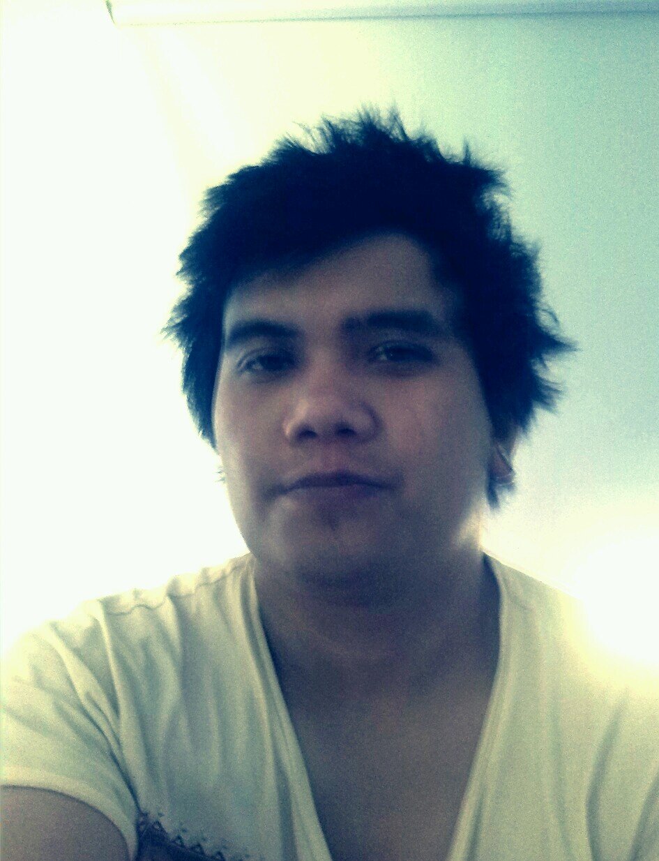 born in Indonesia (20/6/1991).Living in Australia (:
Likes-all music,Art,cartoons, Sport,

If you want to know more then Add me on FaceBook (: