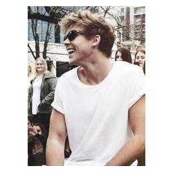 You just got a free follow from Rain .x
