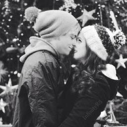 BordeiraVicky's profile picture. hello esprando quiere robert y kristen necesita foto