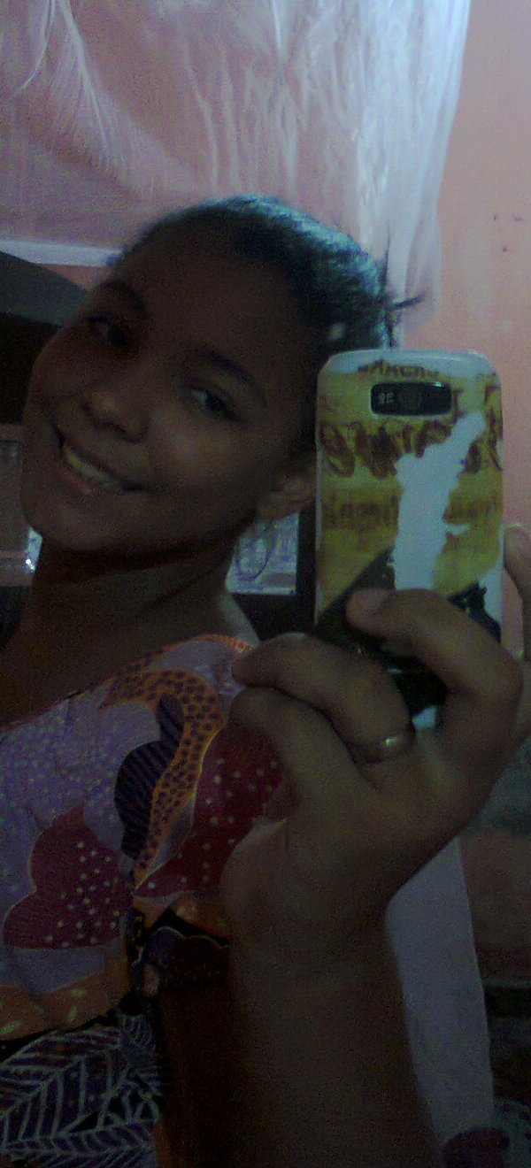 amo kem me ama-fode-se kem me odeia
amo o mcgui,amo tudo oke  ele faz sou louka por chocolate,,sou fã do mcgui