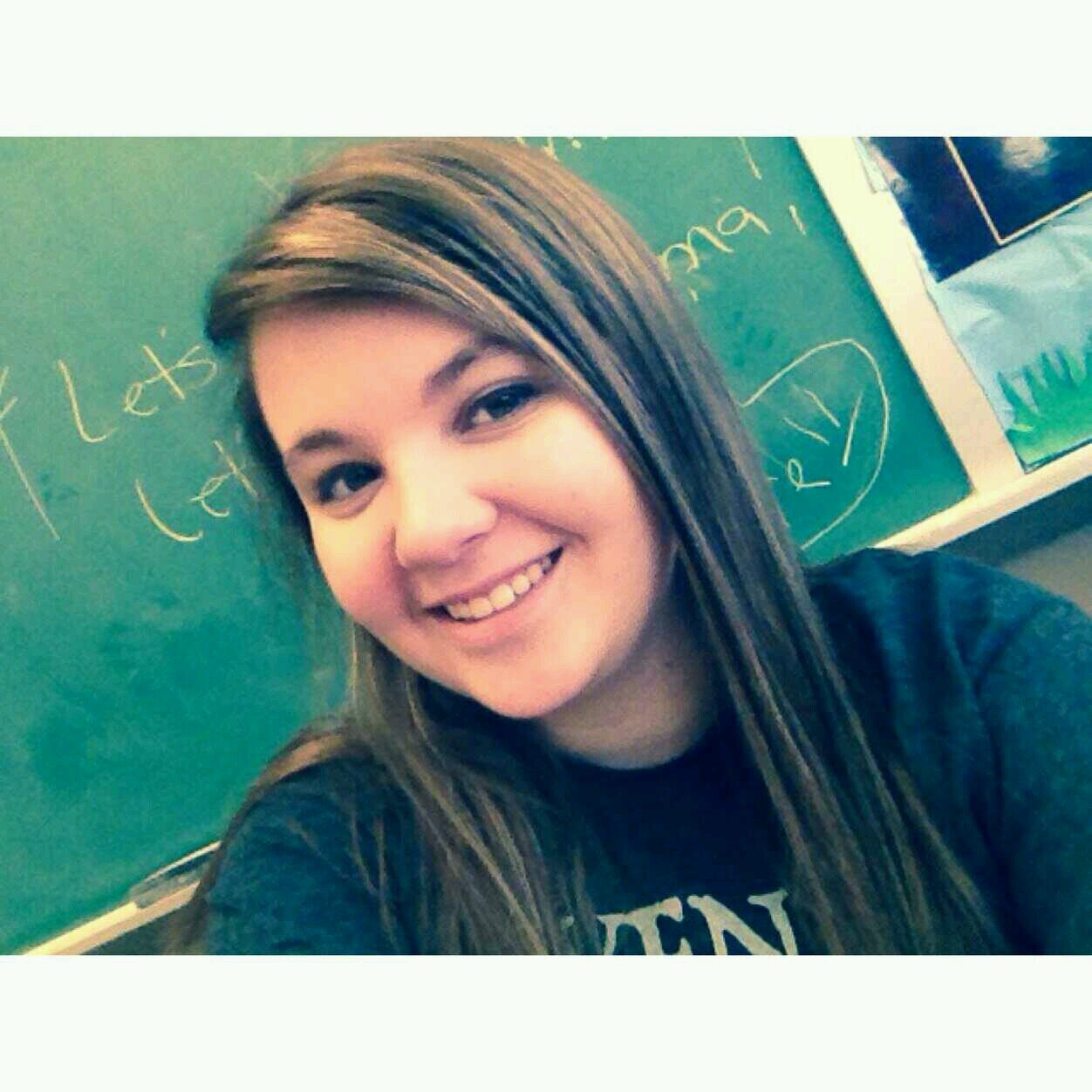 XSheeks's profile picture. 1/3 of bonnie's bad bitches #bangerz