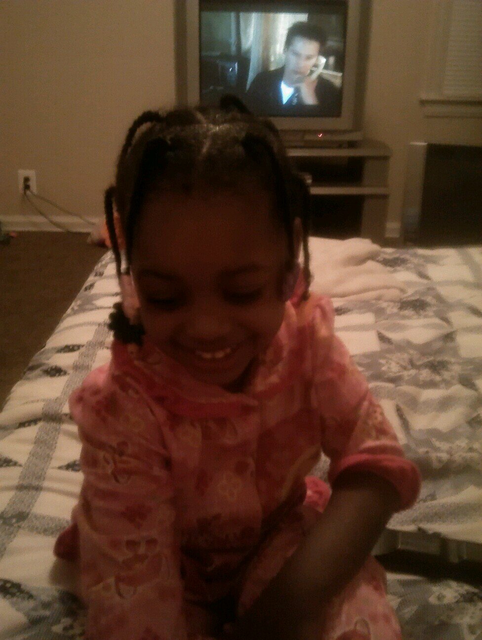 No need to lurk just hit the follow button #Ami'Yah 1-14-11❤