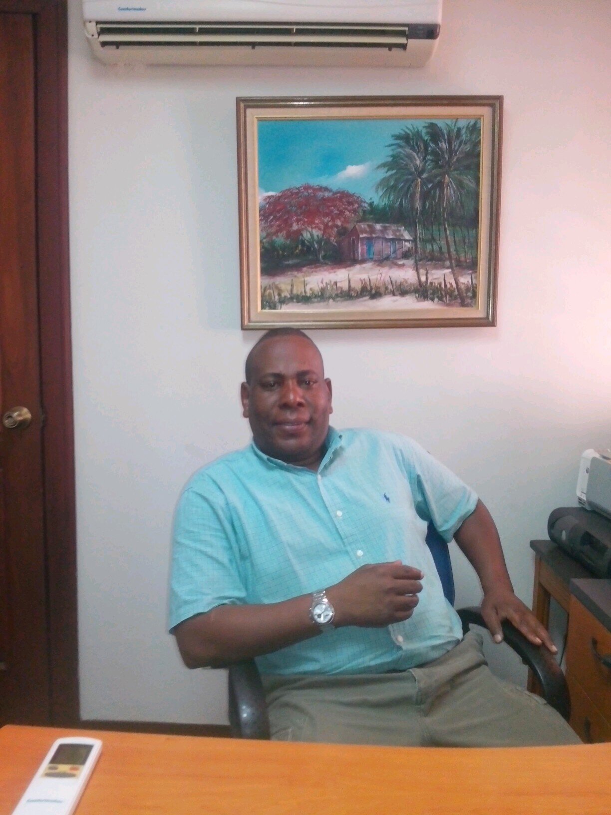 serapio_j's profile picture. soy dominicano,civilista,demócrata, antimarxista,políticamente incorrecto,
Y absolutamente interfecto,no quiero ser político solo soy un ciudadano.