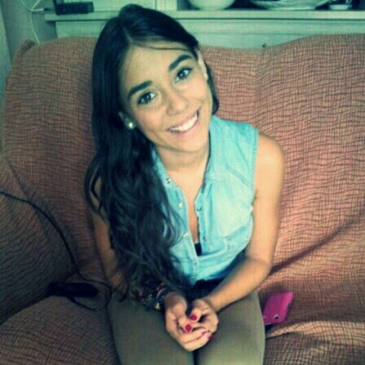 Estudiante de grado de Magisterio de Primaria en la UGR. SomosUno21. ♡
