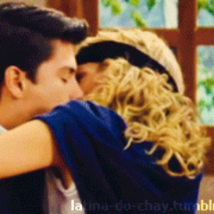 Ser rebelde já faz parte da minha personalidade, mesmo se eu não quisesse ser, seria - LUA BLANCO
