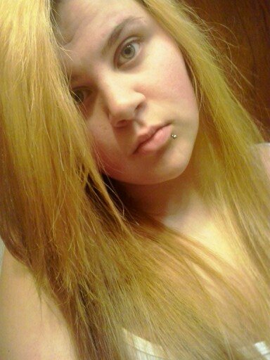 hmmm guess whos back mofos! xD