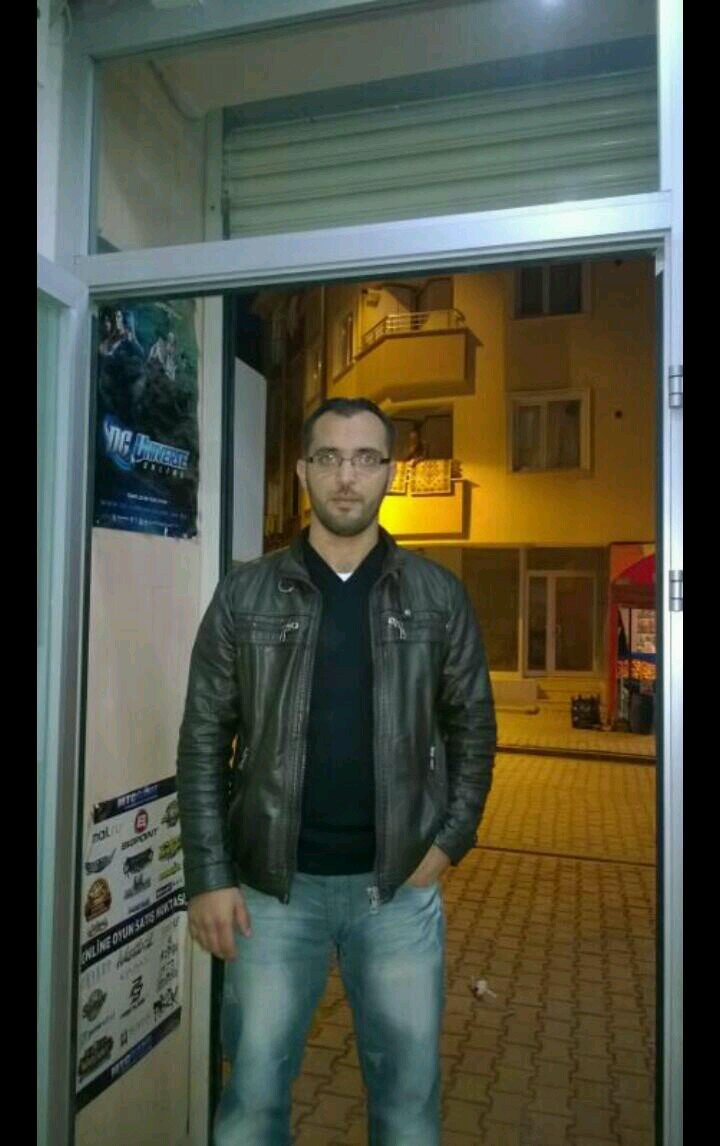 Birgün Belki Seninle Aynı Evin ,

Elektrik Faturasına OHA LAN Deriz . . .