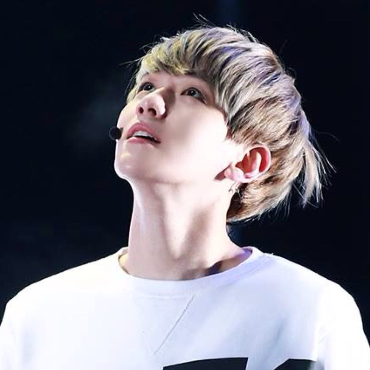 Yves_vv's profile picture. สวัสดีค้าบบ :3 แอคนี้เอาไว้เทรนใจดีฟอลแอคหลักน้าา ❤️ @eylesme