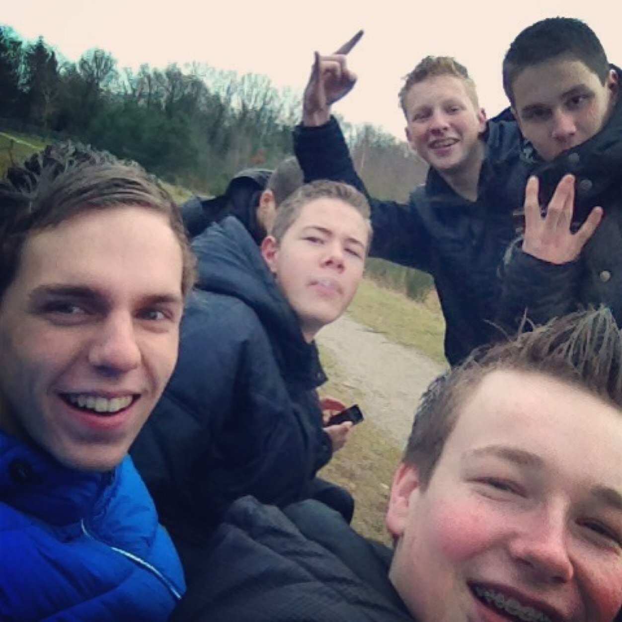 ||15 years old||maaswaalcollege||xbox: kalekletser|| insta: giedopouwels||