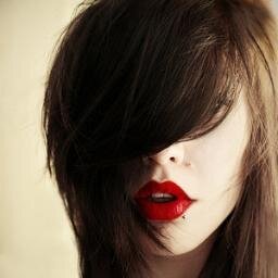 ‏‏آلآحتيآج . . . . آصعب شعورب/حيآتي عآدي آعآني بس مآبي آحتآج آحدد . . . .