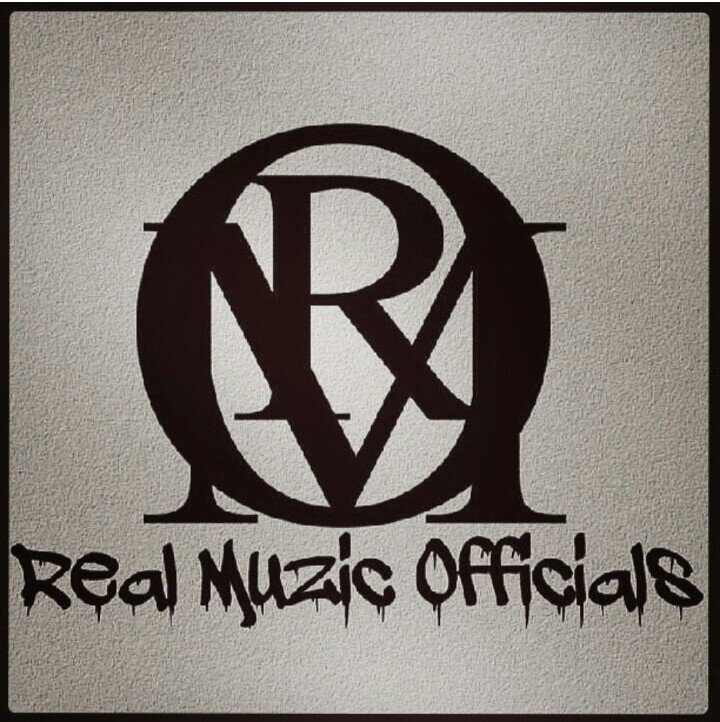 just a kid from the westcoast tryin to fulfil my dream as a muzic artist check out the page 1 love & peace to all