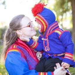 M_Marakatt's profile picture. Mor, same, månskensbonde, bokmal, legobyggare, feminist och miljövän.