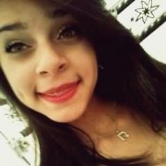 ÚNĪCΛ NЄSSΛ PΘRRΛ Θ RЄSTΘ ? É TUDΘ FÃ !
             Sal grosso pras recalcadas que
                       tiver me invejando ♪..
