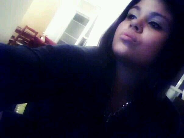Julie | Cosmetologist | Instagram: Yulitaflor__xo | FB: Yulita Flor | Love of my life: Alyssa ❤