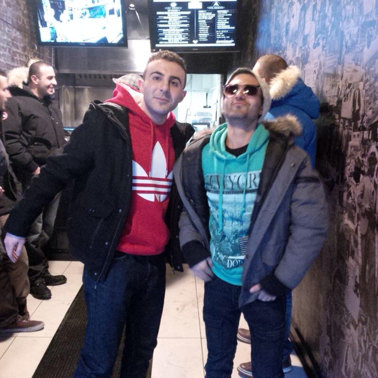 AraRabie's profile picture. im fresher than a pillow with a mint on it