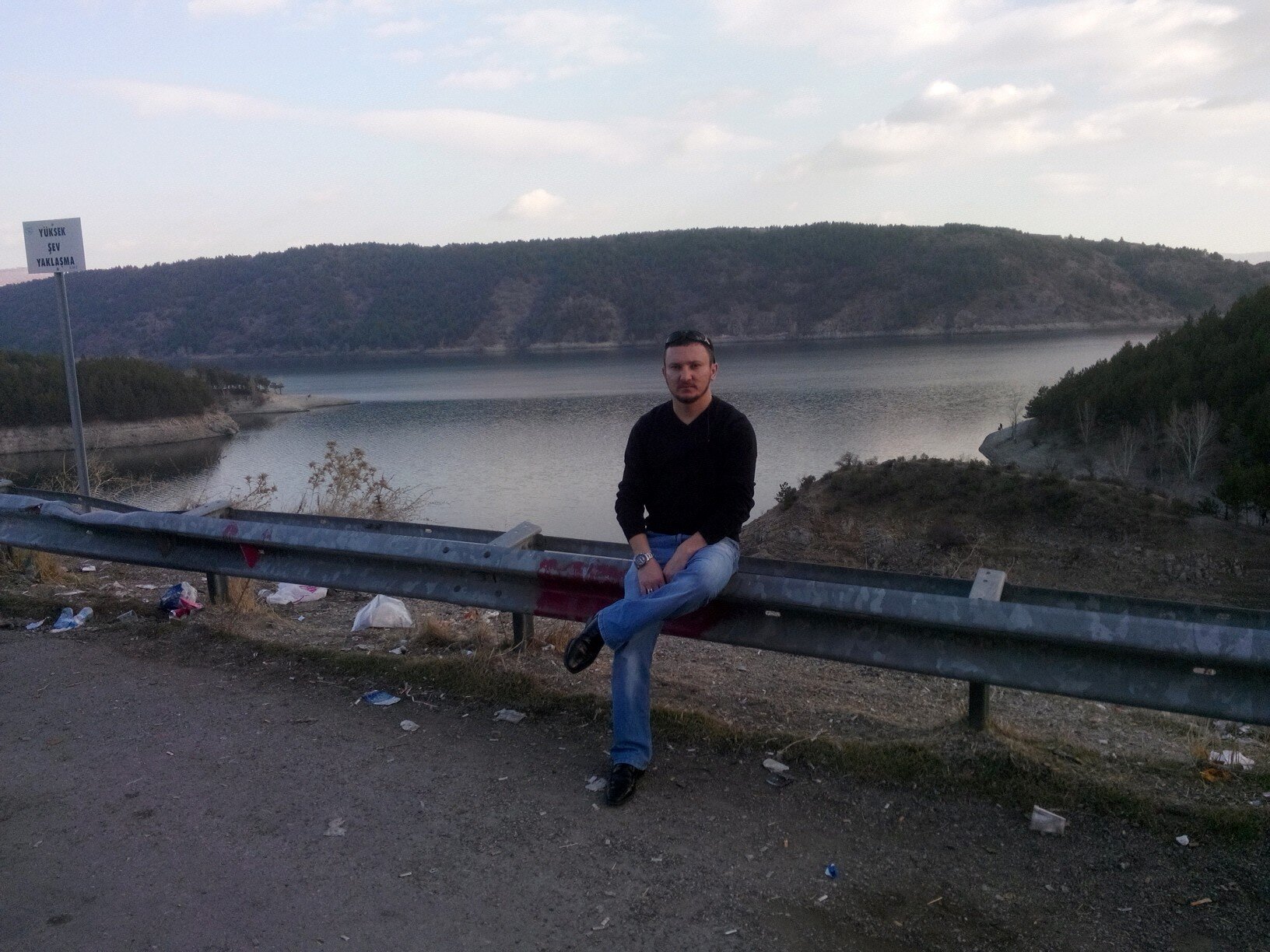 Allah ile olduktan sonra, ölüm de ömür de hoştur... Gerisi boştur...