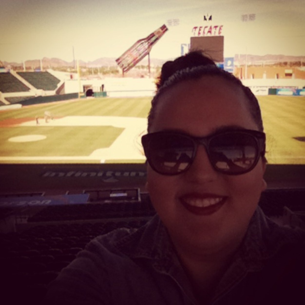 mayravsallard's profile picture. 