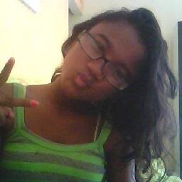 um beijo pra quem mim ama dois pra quem mim odeiaaa