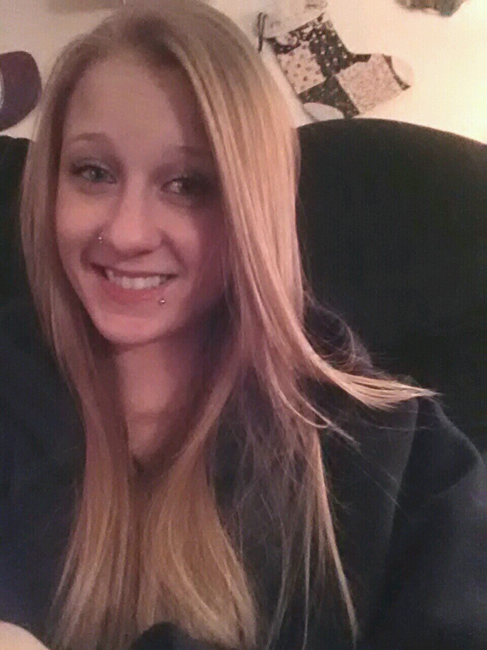 Milwaukee ; 20 yrs young ; Gypsy German ; Im Down To Earth ; Most Random Person Ever ; I'll follow back

Instagram SMILLER_67