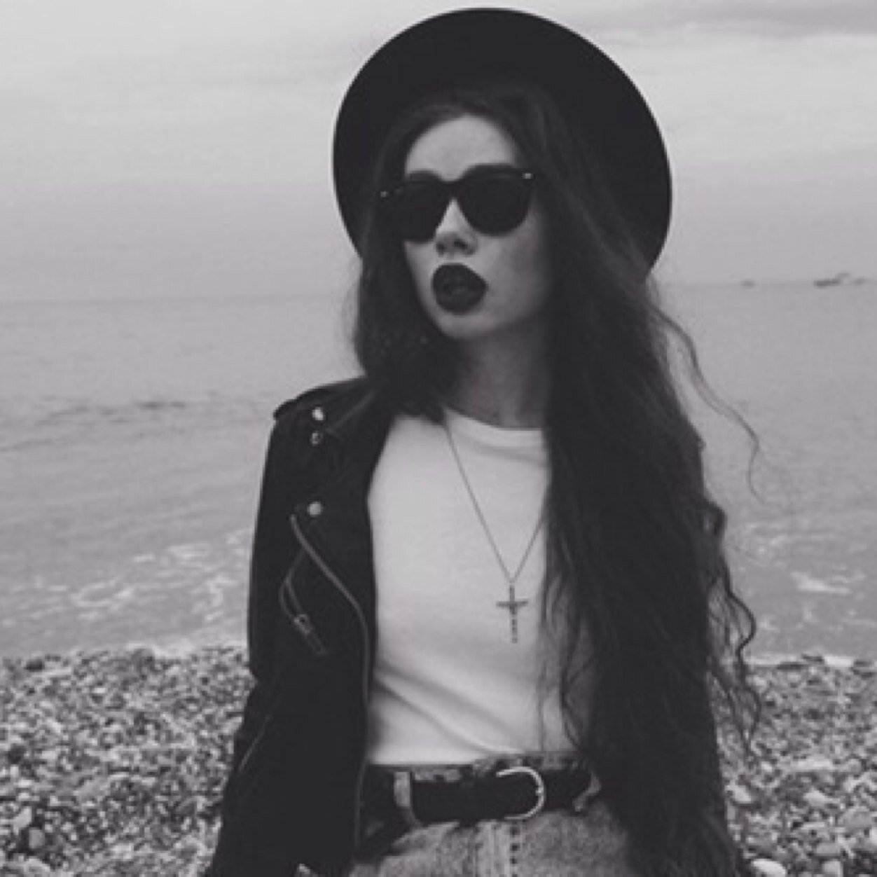 SuicidalRoses's profile picture. 