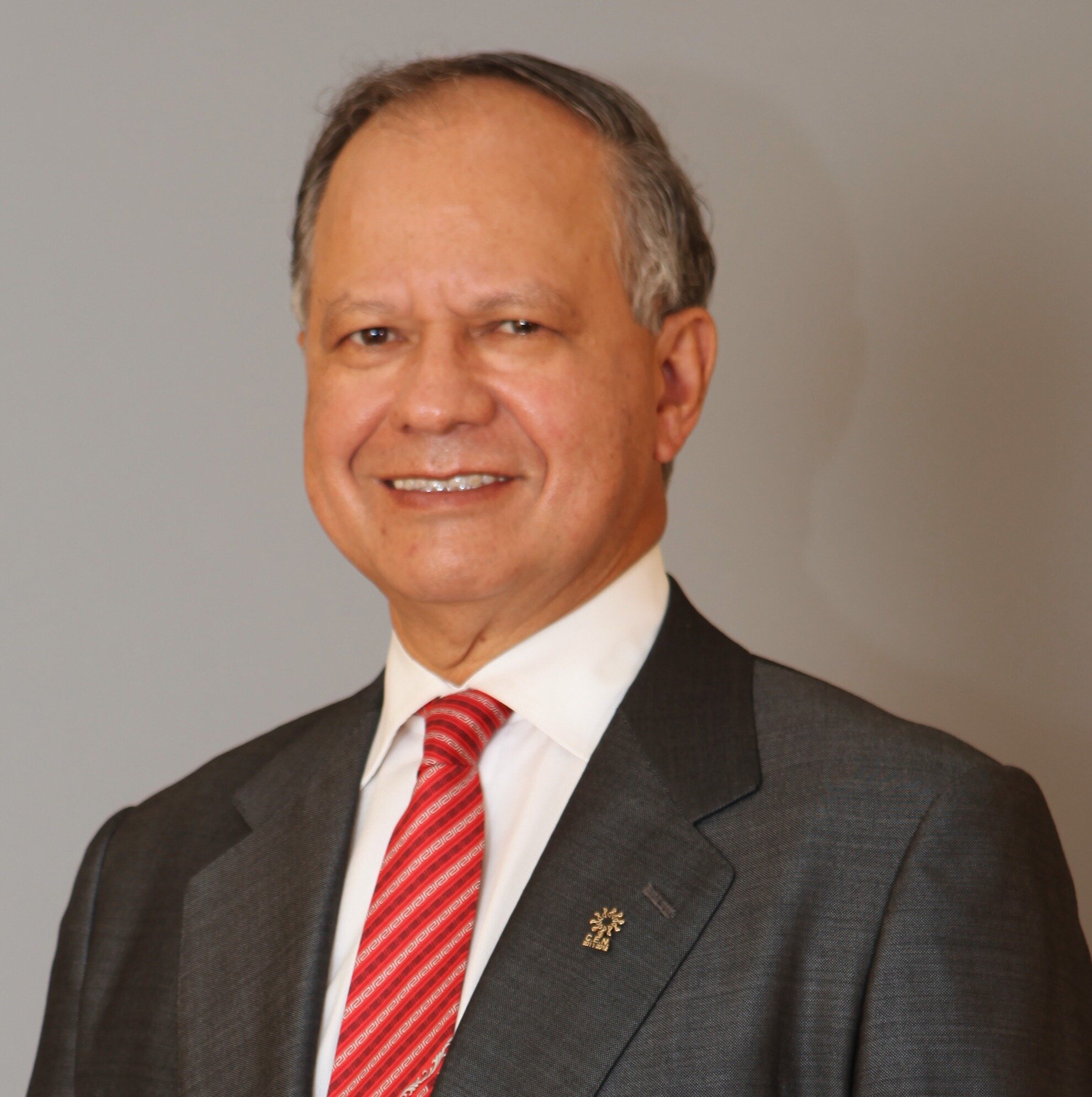 C.P.C. Luis González Ortega. Presidente del IMCP