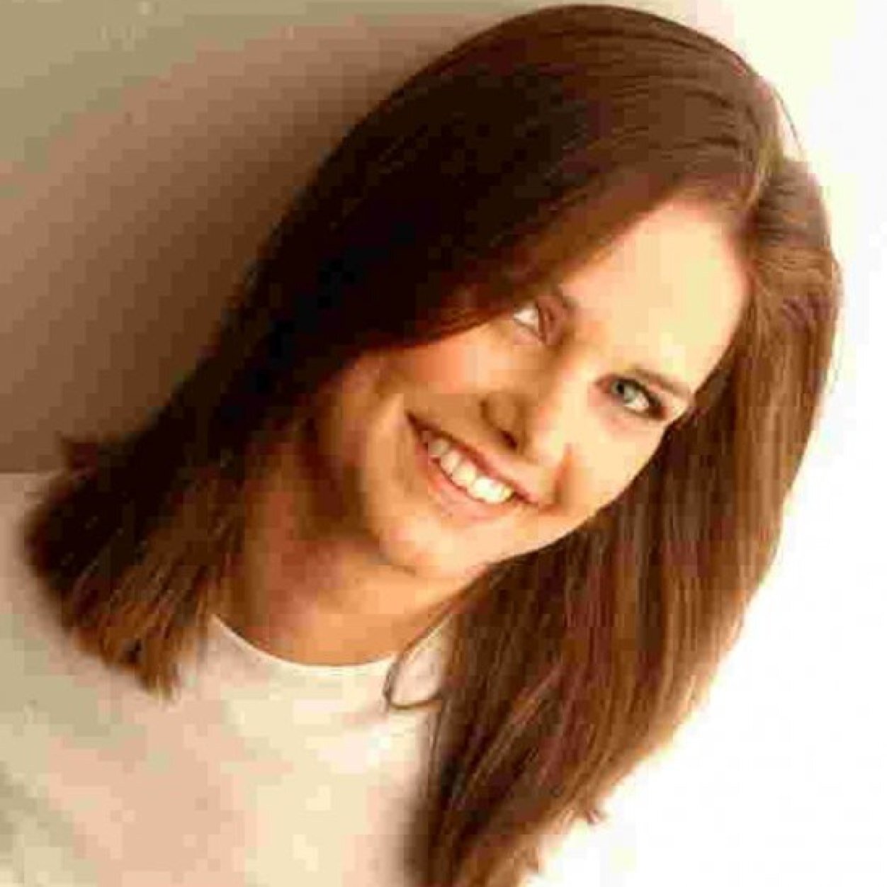 Mon_Mitchell's profile picture. Passionate lover of life, my cats, weight loss, nutrition and everything motivational