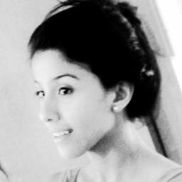 Simplicidade ❤ Deus ❤ Segui-me ? 17 years * Solteira * Levita * Quadrangular *-*