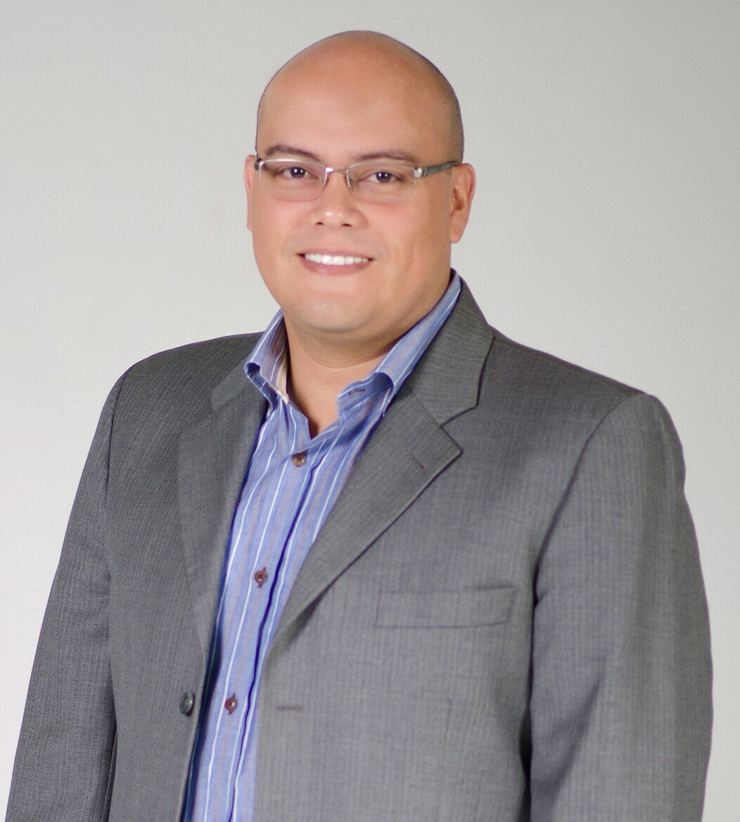 Consultor y asesor en estrategia, gerencia y dirección. Marketing y ventas. Profesor y empresario.