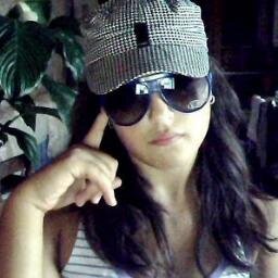 Liberal, luchadora de la vida y dicen que soy tranquila.