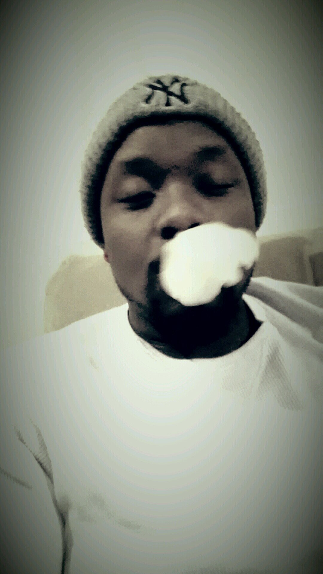 Im a chill dude who loves performing. Goofy as hell and i love to party. #teamblackout #teamzeta #musicislife