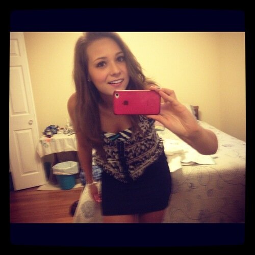 ElletteCasarini's profile picture. It kinda sucks when people don't realize how much you care about them.